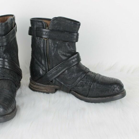 UGG COLLECTION ELISABETA WEAVE MOTO BUCKLE BOOTS - Picture 5 of 8